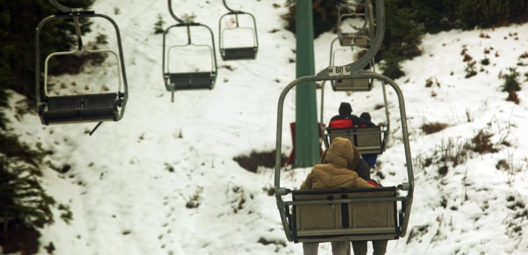 Ανοιχτά τα χιονοδρομικά κέντρα και περιμένουν τους λάτρεις των χειμερινών σπορ 