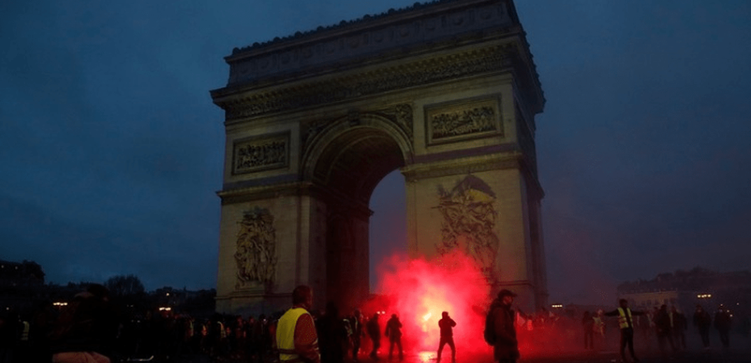 ΣΤΟΠ αύριο για τα κίτρινα γιλέκα στο κέντρο του Παρισιού
