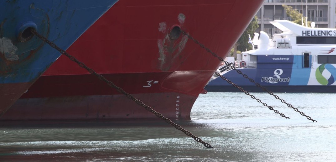 Βλάβη σε πλοίο από Θεσσαλονίκη για Πειραιά