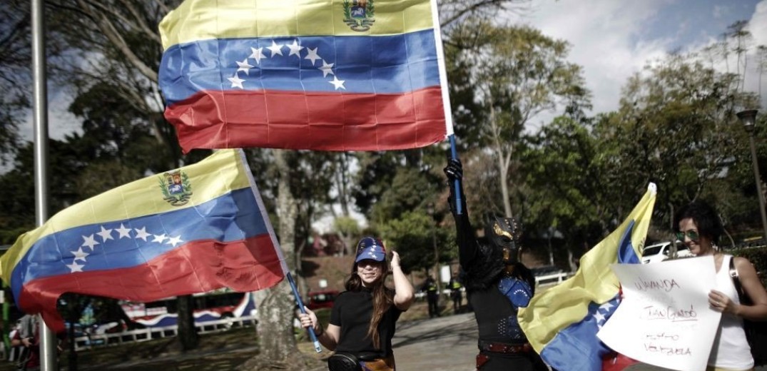 Σφίγγει ο αμερικάνικος κλοιός γύρω από τη Βενεζουέλα