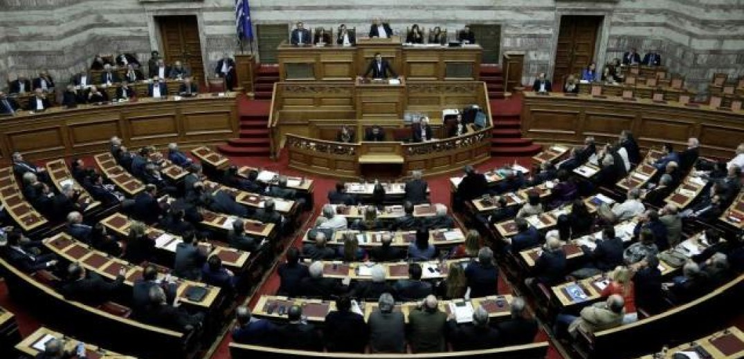 Ερώτηση για τα περιστατικά οπαδικού χουλιγκανισμού και έμφυλης βίας κατέθεσαν 31 βουλευτές του ΣΥΡΙΖΑ 