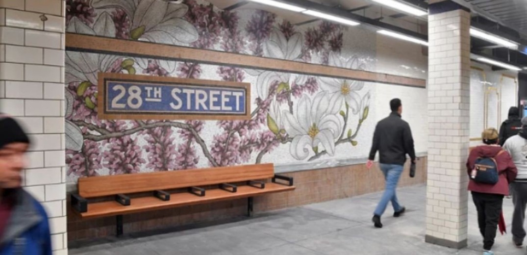 Στολίζοντας το Μετρό της Νέας Υόρκης με λουλούδια&#33;
