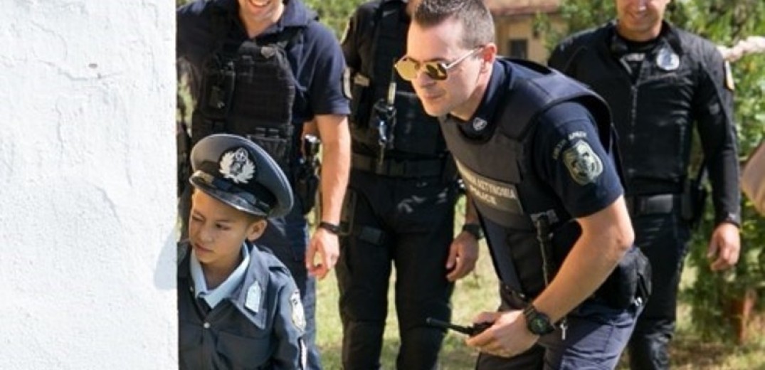 Αστυνομική επιχείρηση στη Θεσσαλονίκη για χάρη ενός 7χρονου 