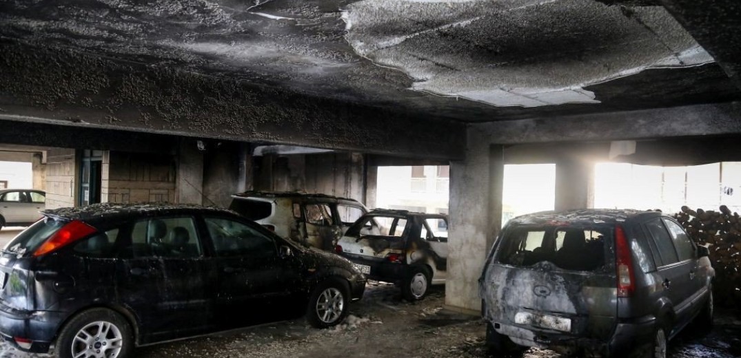 Θεσσαλονίκη: Εμπρησμοί σε οχήματα σε Χαριλάου και Σταυρούπολη (Φωτο)