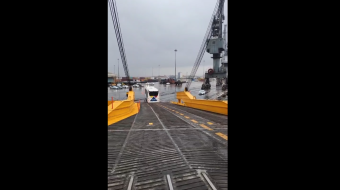 Θεσσαλονίκη: Βγήκαν στο λιμάνι τα ηλεκτρικά λεωφορεία από την Κίνα - Δείτε βίντεο