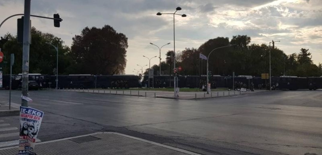  Μόνο κλούβες της αστυνομίας «κυκλοφορούν» στο κέντρο της Θεσσαλονίκης (φωτ.)