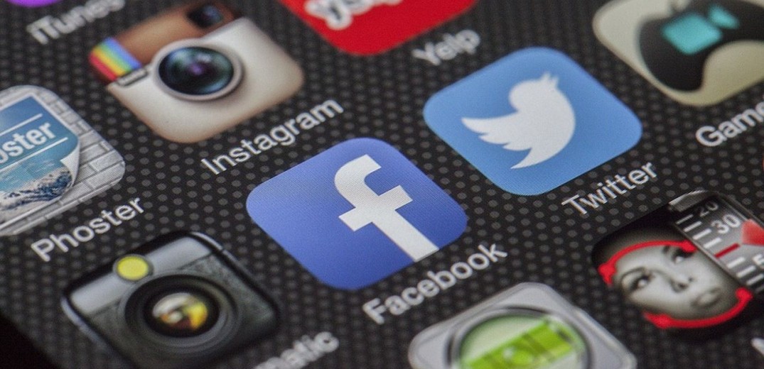 Εφαρμογές κινητών μοιράζονται δεδομένα με το Facebook χωρίς τη συγκατάθεση των χρηστών 