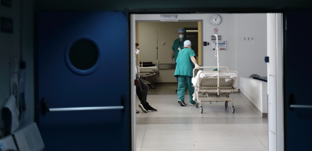 Ρεκόρ εισαγωγών Covid-19 στο Ιπποκράτειο - Πέντε ασθενείς διασωληνωμένοι εκτός ΜΕΘ