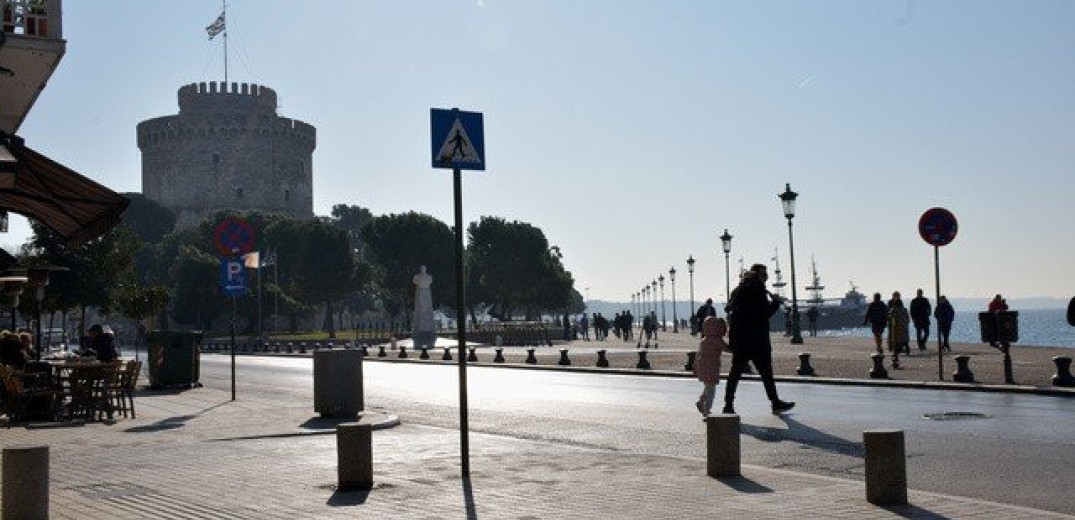 Κορονοϊός: Μια ανάσα πριν από το «μίνι lockdown» η Θεσσαλονίκη - Σήμερα οι αποφάσεις
