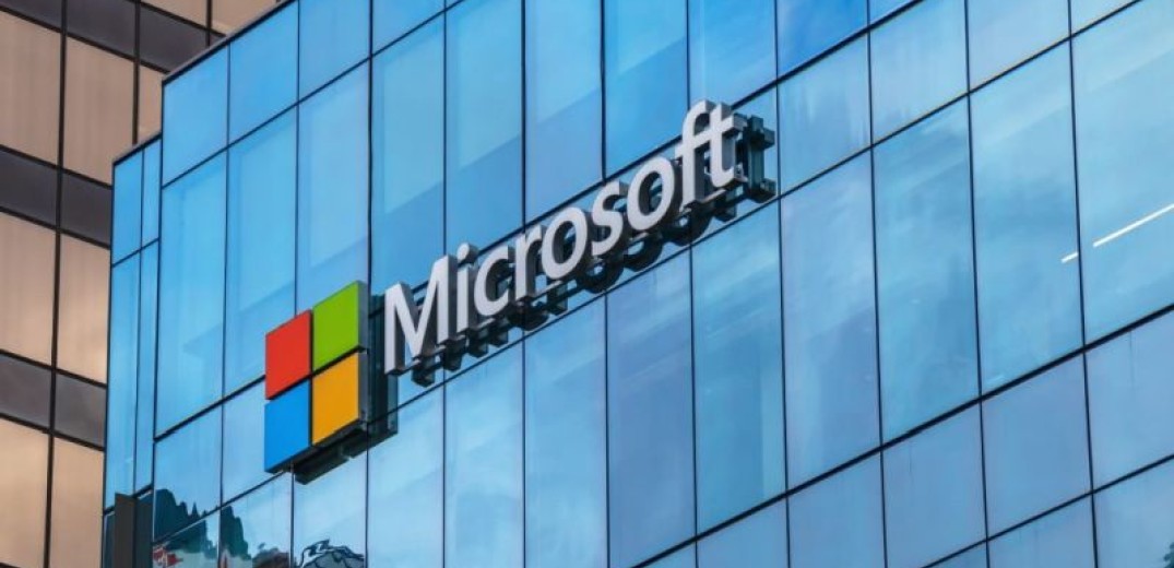 Στις ράγες η επένδυση 1 δισ. ευρώ της Microsoft στα Σπάτα