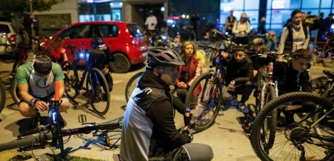 Ποδηλατική καθιστική διαμαρτυρία για το κυκλοφοριακό και παρέμβαση στο Δημοτικό Συμβούλιο Θεσσαλονίκης