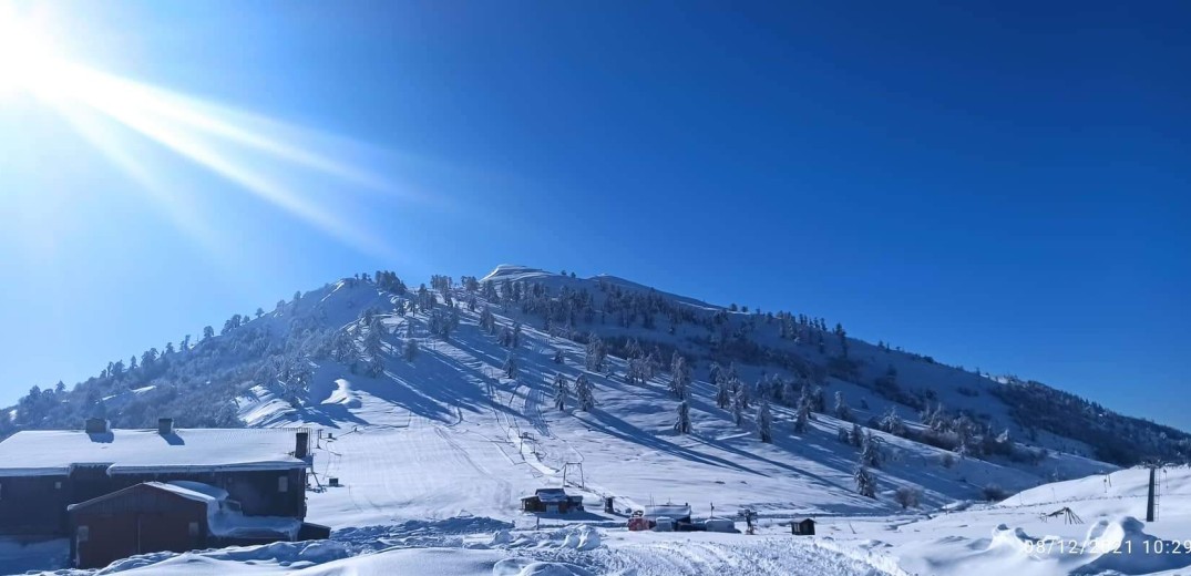 Γρεβενά: Εντυπωσιακές εικόνες από το χιονοδρομικό Βασιλίτσα (βίντεο, φωτ.)