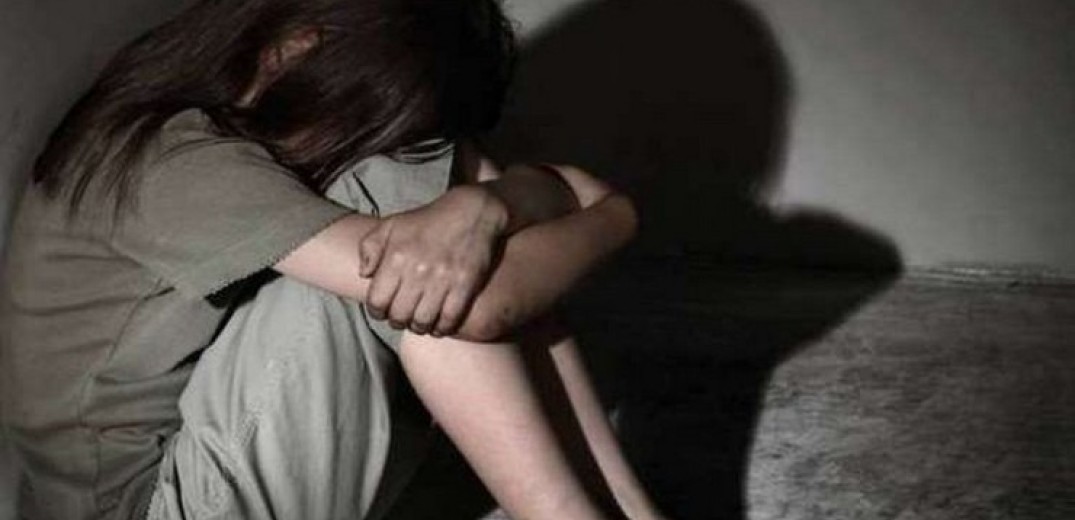 Φλώρινα: Σοκ με υπόθεση σεξουαλικής κακοποίησης 12χρονης από τον ίδιο της τον πατέρα&#33;