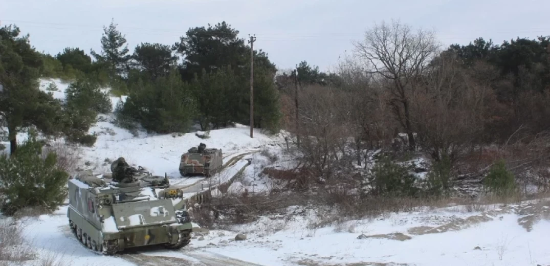 Το Δ’ Σώμα Στρατού έβγαλε τα άρματα στα χιόνια (βίντεο, φωτ.)