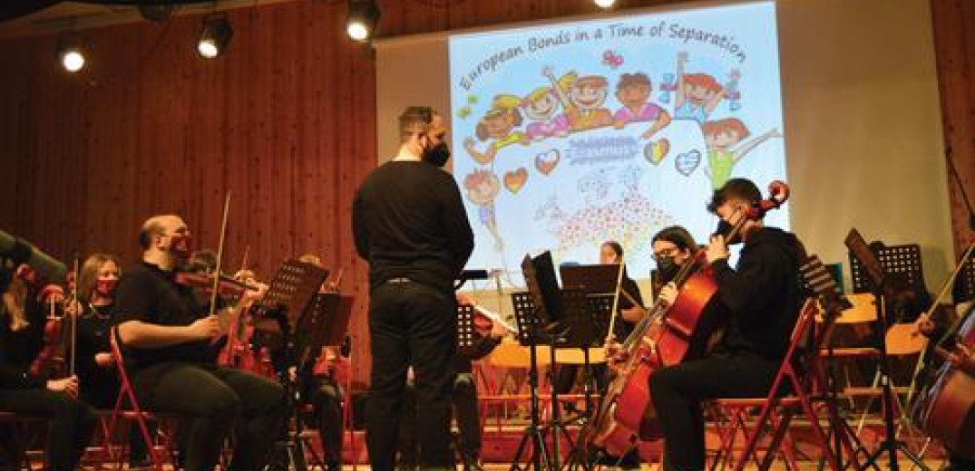 Κομοτηνή: Η μουσική έγινε γέφυρα κι ένωσε τους μαθητές από Ελλάδα, Γερμανία, Τσεχία και Ρουμανία
