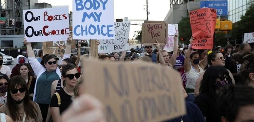 Αμβλώσεις: Η απόφαση στις ΗΠΑ βρίσκει μιμητές στην Ευρώπη