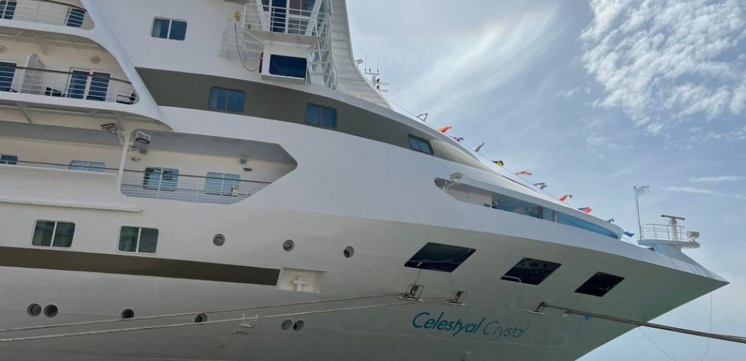 Εκδρομές εντός και εκτός της πόλης πραγματοποιούν οι 680 επιβάτες του κρουαζιερόπλοιου «Celestyal Crystal»