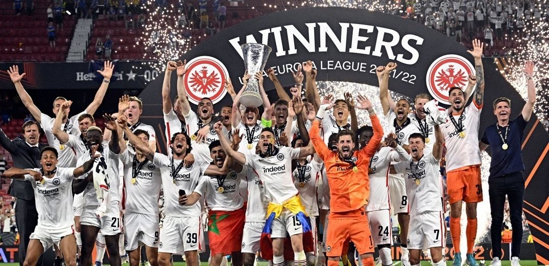 Europa League: Ευρωπαϊκός τίτλος μετά από 42 χρόνια για την Άιντραχτ Φρανκφούρτης (βίντεο)