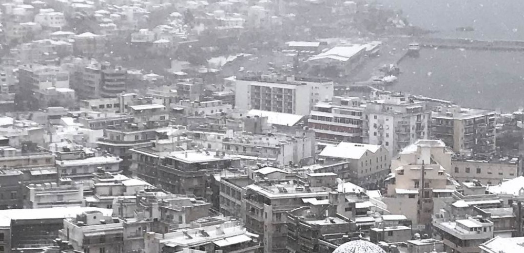 Μεγάλα προβλήματα στην Αν. Μακεδονία λόγω της σφοδρής χιονόπτωσης