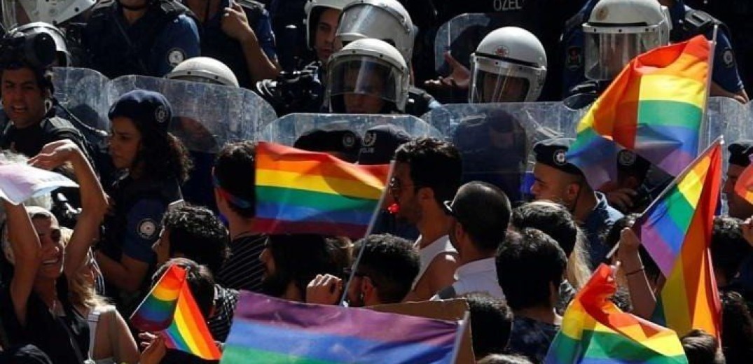 Τουρκία: Επεισόδια, δακρυγόνα και συλλήψεις στο Pride της Άγκυρας