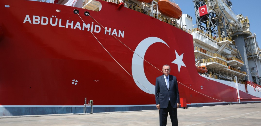 Hurriyet: Η Τουρκία βγάζει το γεωτρύπανο «Αμπντουλχαμίντ Χαν» στη Μεσόγειο τις επόμενες ημέρες