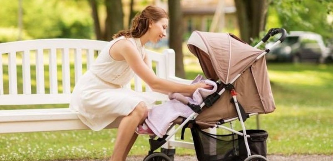 Η γονική άδεια προστατεύει την ψυχική υγεία κυρίως των μητέρων