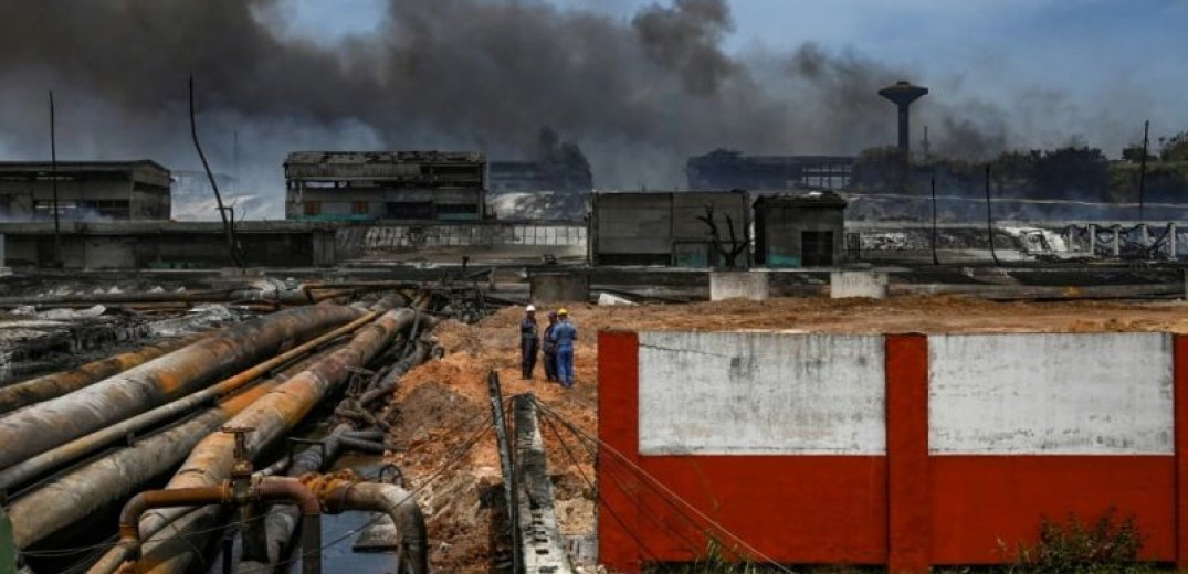 Τραγωδία στην Κούβα: Δεκαέξι νεκροί πυροσβέστες από φωτιά σε εγκατάσταση αποθήκευσης καυσίμων