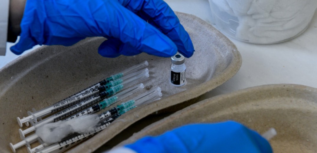 Κορονοϊός: Το απόγευμα ανοίγει η πλατφόρμα με τα επικαιροποιημένα εμβόλια - Ποιοι πρέπει να εμβολιαστούν 