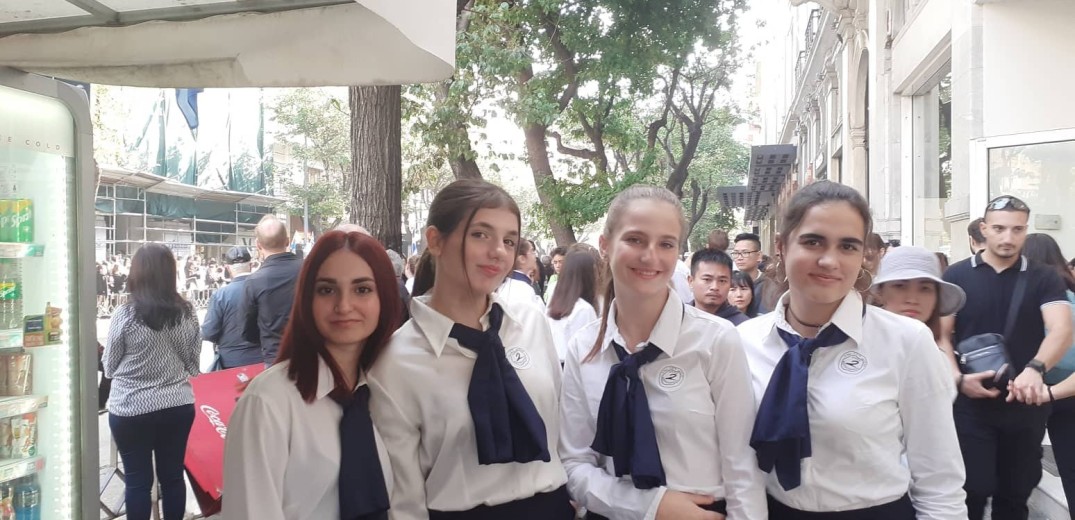 Γέμισε μαθητικά χαμόγελα το κέντρο της Θεσσαλονίκης