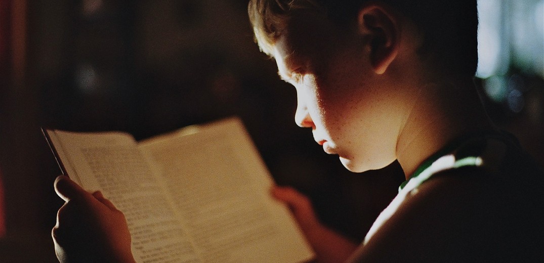 Παγκόσμια μελέτη επιβεβαιώνει τον αντίκτυπο της Covid στην εκμάθηση της ανάγνωσης