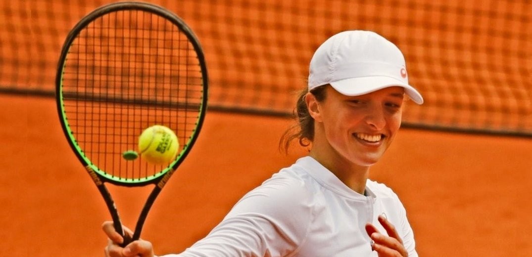 Ίγκα Σφιόντεκ: Η νέα «βασίλισσα» του τένις από την Πολωνία έβλεπε το άθλημα μέχρι τα 16 της ως διασκέδαση (βίντεο)