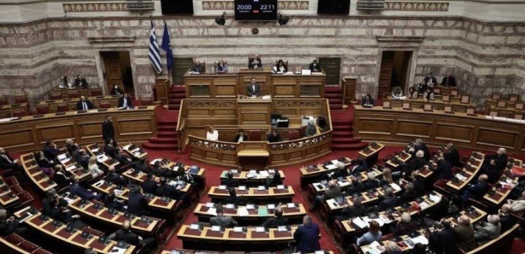 «Ναι» στην πρόταση δυσπιστίας κατά της κυβέρνησης από Ελληνική Λύση και ΜέΡΑ25