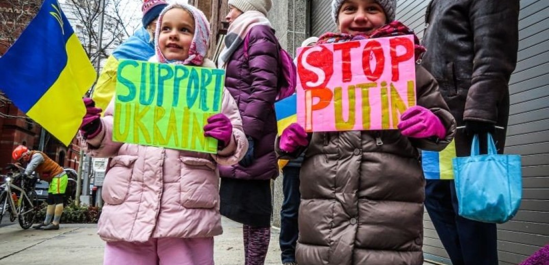 Πόλεμος στην Ουκρανία: Καθημερινά σκοτώνονται ή τραυματίζονται 4 παιδιά