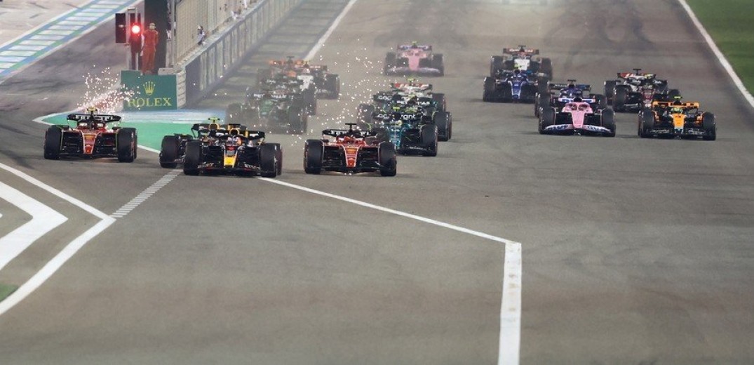 Φόρμουλα 1: Φερστάπεν και Red Bull έστησαν πάρτι στην έρημο του Μπαχρέιν - Τα ίδια και... χειρότερα η Ferrari﻿ (βίντεο)