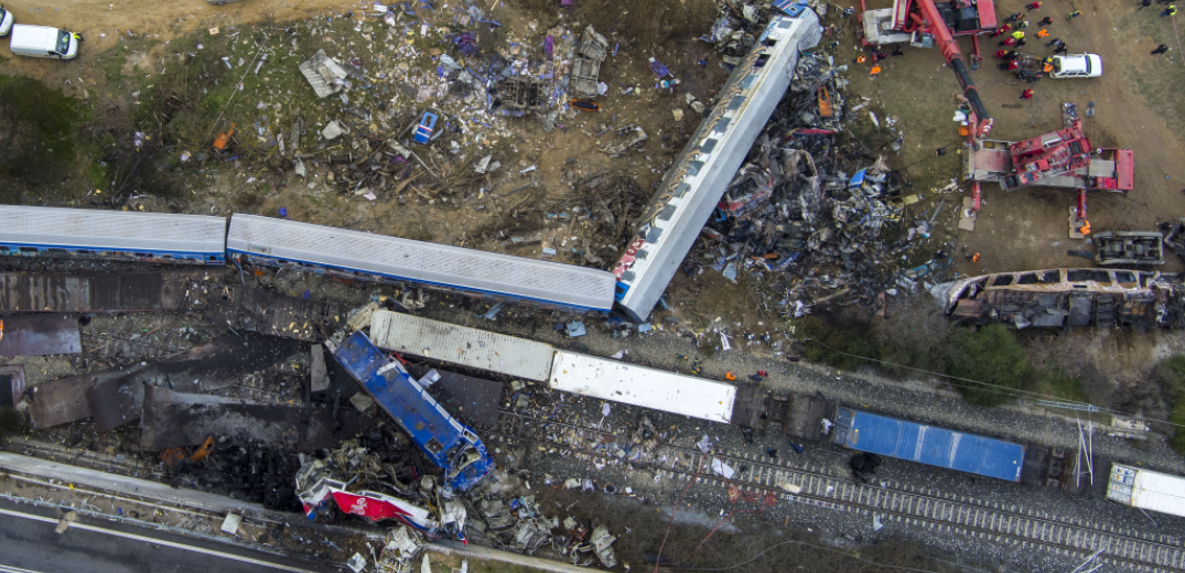 Σύγκρουση τρένων στα Τέμπη: Ντοκουμέντο με τη «διόρθωση» στις ώρες αποχώρησης - Σβήστηκαν με blanco