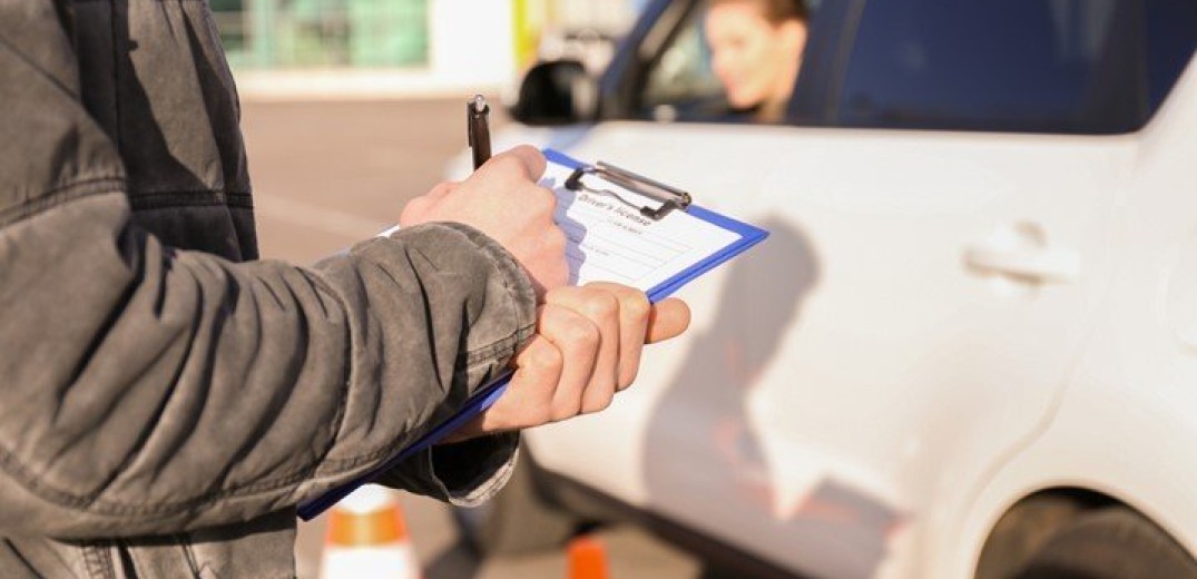 Εξετάσεις για δίπλωμα οδήγησης: Τα υπέρ και τα κατά του νέου νόμου