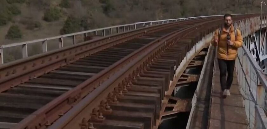 Σιδηρόδρομος: Μηχανοδηγός εντόπισε βλάβη στις ράγες και ακινητοποίησε τρένο