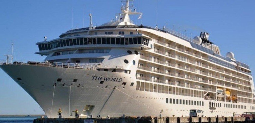 Θεσσαλονίκη: Στο λιμάνι το κρουαζιερόπλοιο «The World» που αντί για καμπίνες έχει... αυτόνομες κατοικίες&#33;