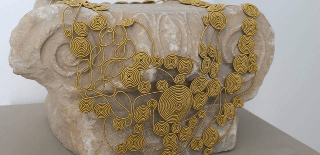Κοζάνη: Η γυναίκα που με μια... χρυσοκλωστή ενώνει την αρχαιότητα με τις Λαζαρίνες, την Αθήνα με το Παρίσι (φωτ.)