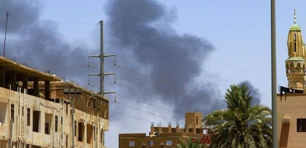 Σουδάν: Πυρά κι εκκλήσεις στους πολίτες να πάρουν τα όπλα προτού λήξει η εκεχειρία	