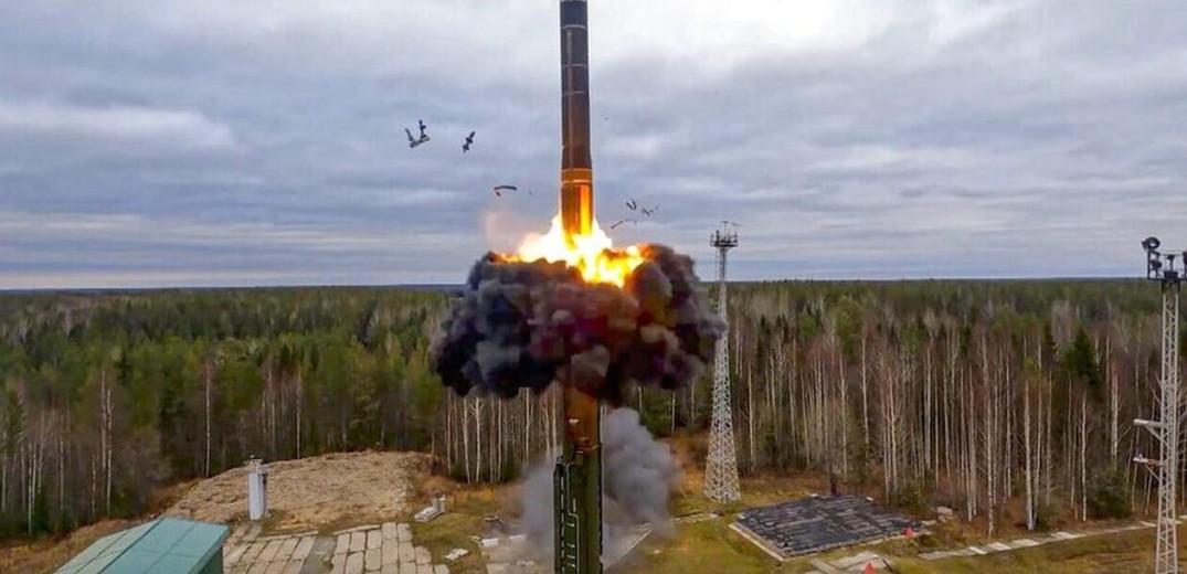 Η Μόσχα δηλώνει ότι κατέρριψε ουκρανικό βαλλιστικό πύραυλο πάνω από την Κριμαία
