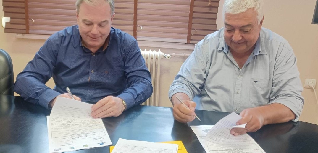 Υπεγράφη η σύμβαση για την ασφαλτόστρωση σε οικισμούς του Δήμου Χαλκηδόνας
