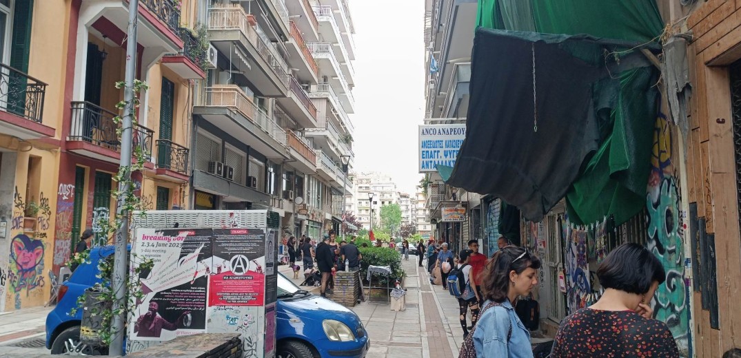 Θεσσαλονίκη: Ένα υπαίθριο καλλιτεχνικό μπαζάρ στο κέντρο της πόλης (φωτ.)