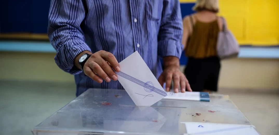 Η ψήφος των δημάρχων: «Πρόβα τζενεράλε» για τις αυτοδιοικητικές εκλογές του Οκτωβρίου