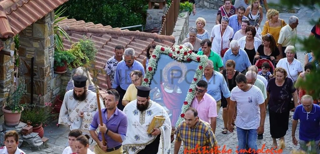Χαλκιδική: Η Νικήτη πανηγυρίζει τον Πολιούχο της Άγιο Νικήτα - Ο λαμπρός εορτασμός και η ιστορική εκκλησία 