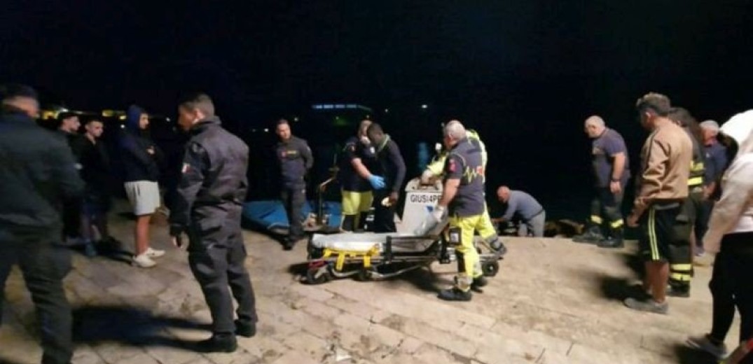 Ανετράπη πλοίο στην Ιταλία: Αγνοούνται 8 άνθρωποι, πέθανε 1 παιδί 