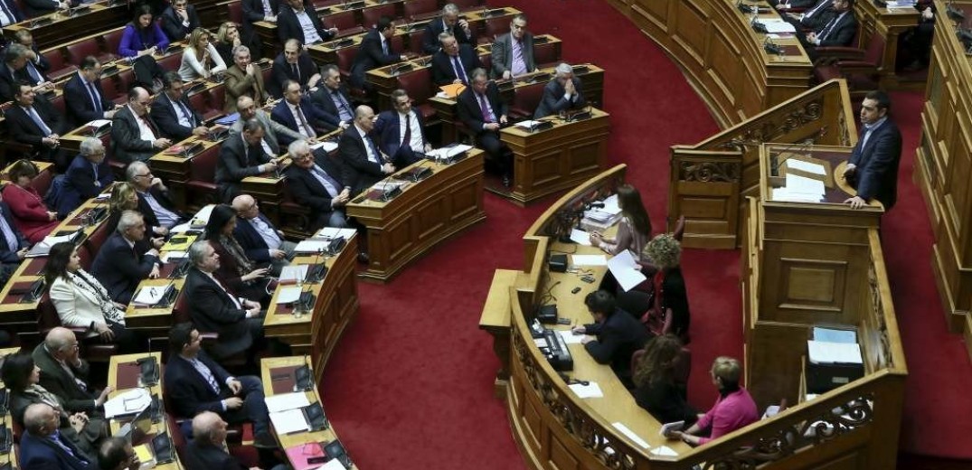 Βουλή: Υπερασπίστηκε τις αλλαγές στη Γ&#x27; Λυκείου ο Γαβρόγλου  