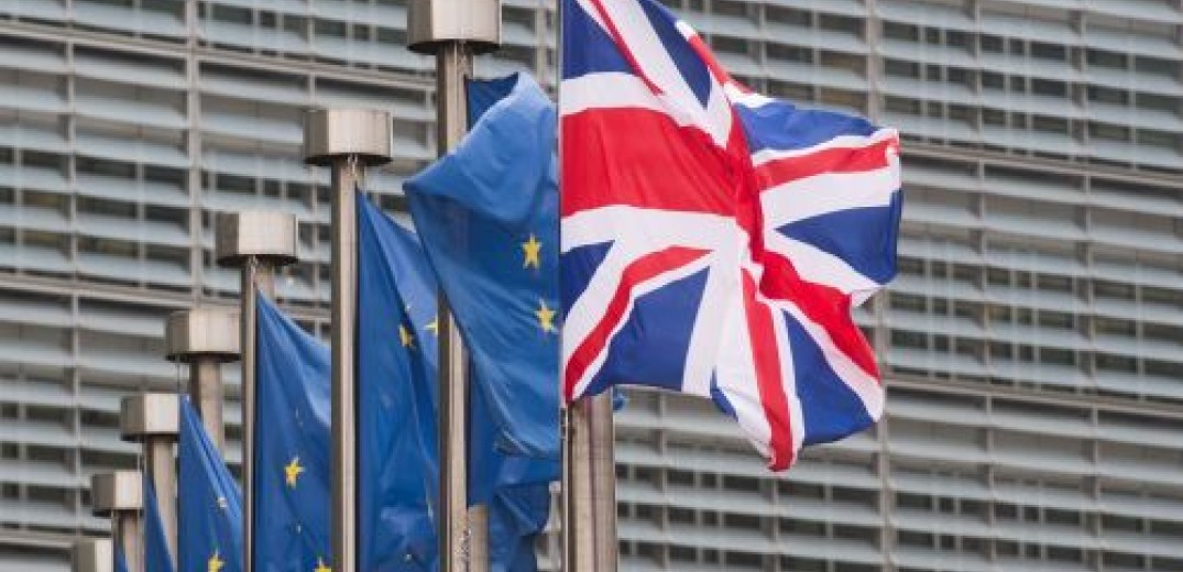 Δεύτερο δημοψήφισμα για το Brexit ζητούν τρεις υπουργοί