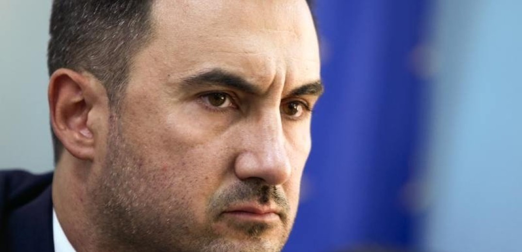 Χαρίτσης για Γεωργιάδη: Ο κ. Μητσοτάκης στηρίζει ή αποδοκιμάζει τις πρακτικές του υπουργού του;