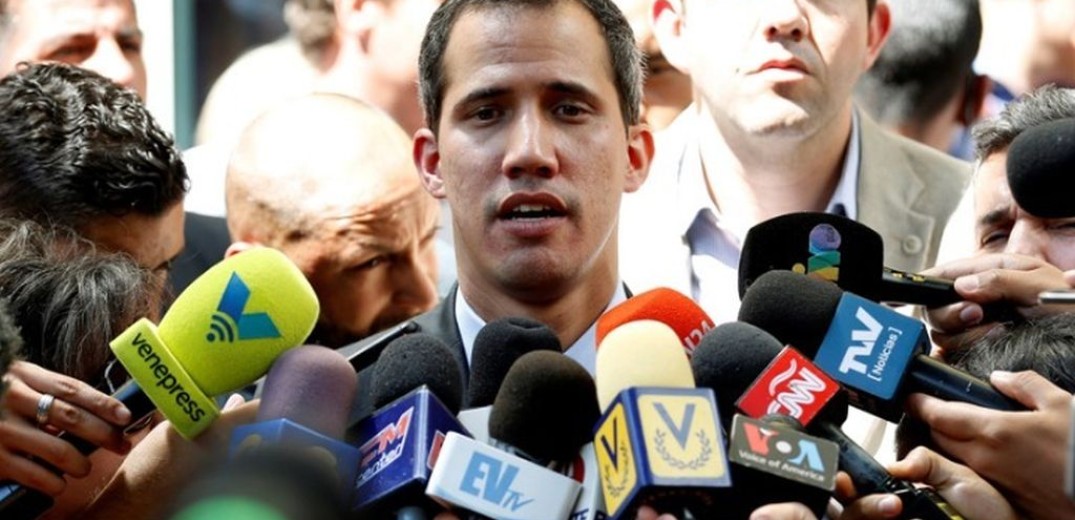 Βενεζουέλα: Ο Χ. Γκουαϊδό ερευνάται για σχέσεις με Κολομβιανούς ναρκέμπορους